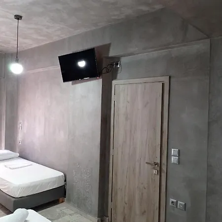 Pauline アパート