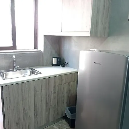 Pauline アパート